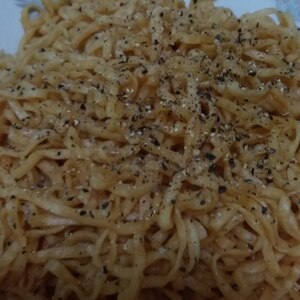 チキンラーメンでカルボ風